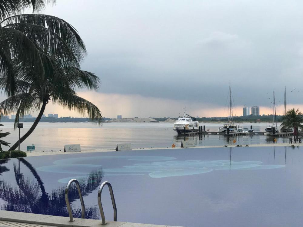 Cozy Home Country Garden At Dangabay Of Jb, Free Wifi And Streaming Johor Bahru Buitenkant foto