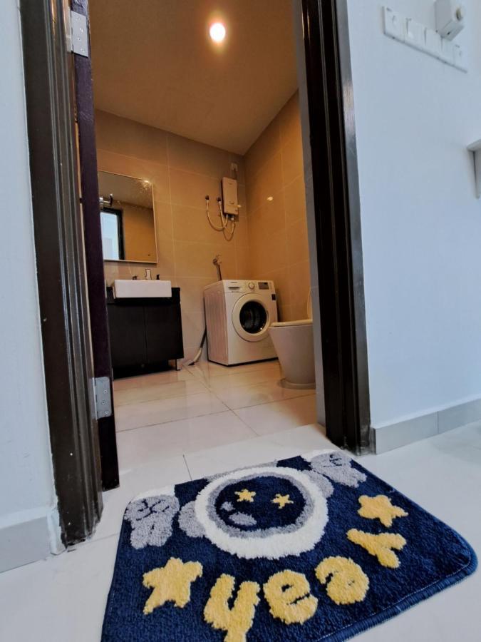 Cozy Home Country Garden At Dangabay Of Jb, Free Wifi And Streaming Johor Bahru Buitenkant foto