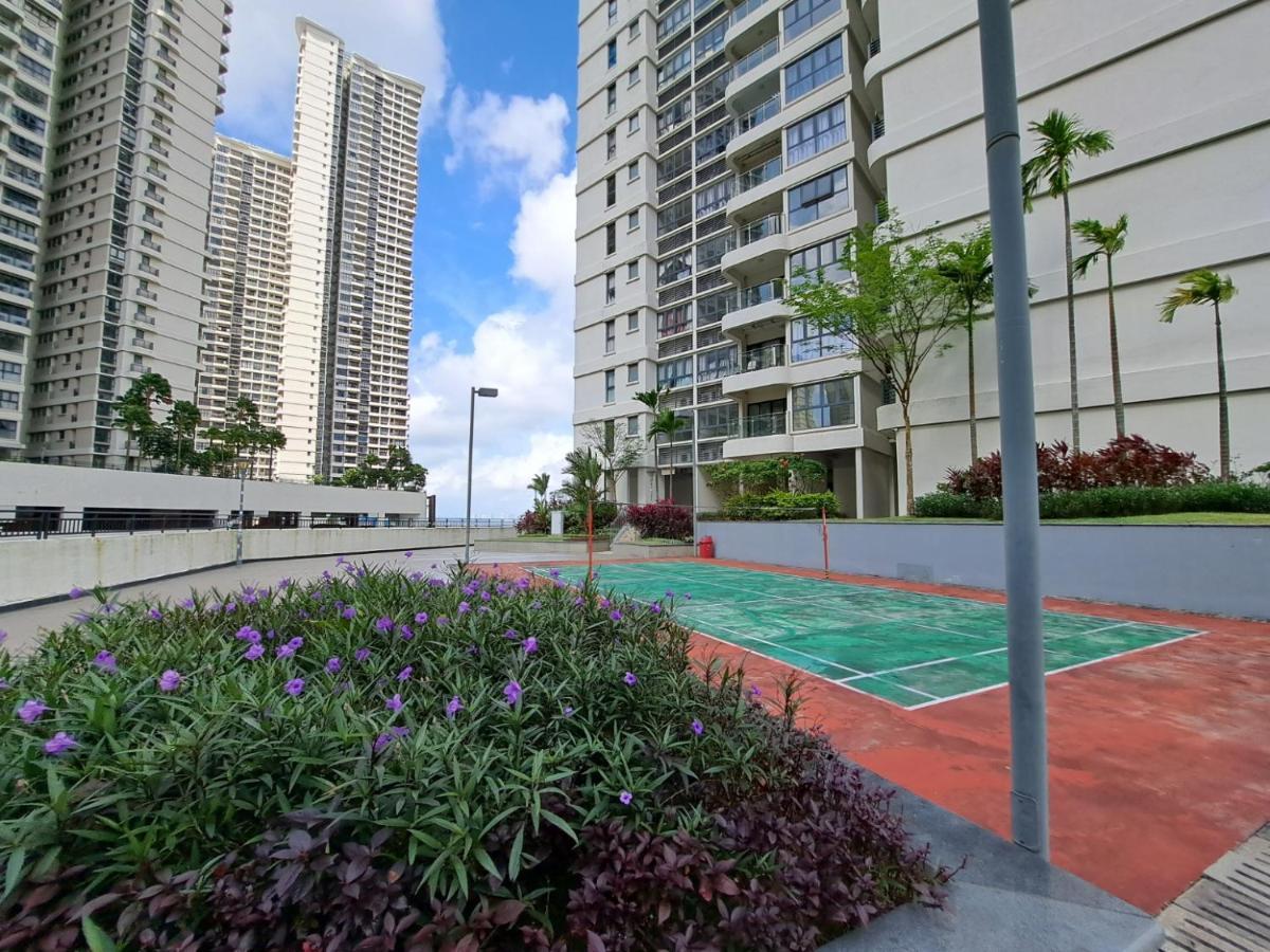 Cozy Home Country Garden At Dangabay Of Jb, Free Wifi And Streaming Johor Bahru Buitenkant foto