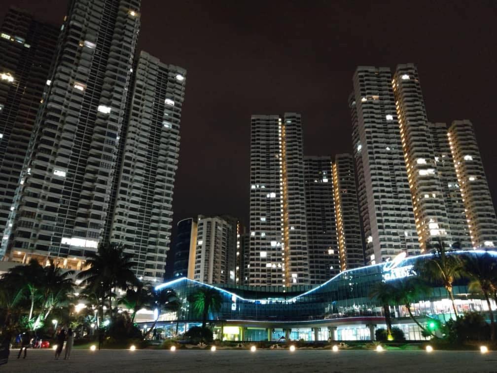 Cozy Home Country Garden At Dangabay Of Jb, Free Wifi And Streaming Johor Bahru Buitenkant foto